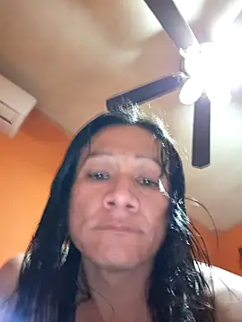 miicheele32 online show from November 11, 7:38 am