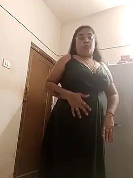 LAVERNIYA  online show from September 11, 1:11 pm