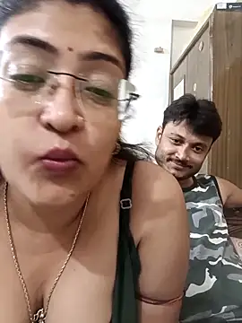 LAVERNIYA  online show from September 26, 8:50 pm