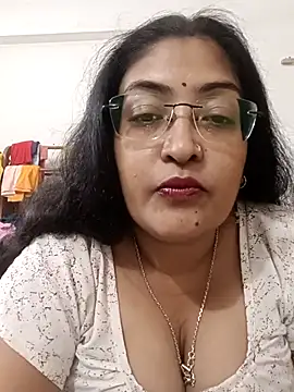 LAVERNIYA  online show from September 23, 10:24 am