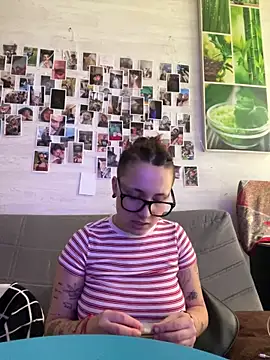 Hawitxui online show from April 12, 8:39 am