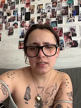 Hawitxui online show from April 16, 2:39 pm