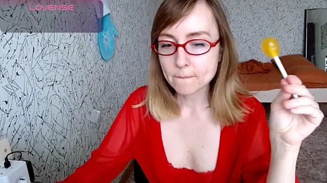 Athena Richards online show from June 13, 9:40 am