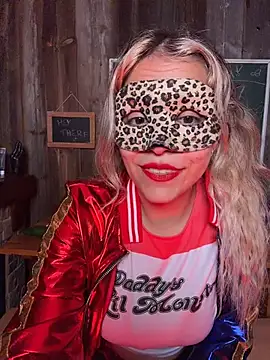 Allys secret online show from July 9, 6:54 pm