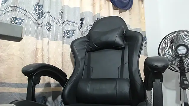 sweet cutetras22 online show from December 15, 12:10 pm