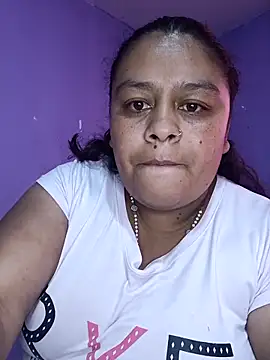 zuleybigtitis online show from April 29, 5:51 pm