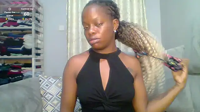 Snapshot of Petite_254 chatting on September 22, 1:04 am Petite 254 online show from September 22, 1:04 am