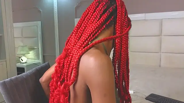 adaraSmiith online show from February 5, 10:24 pm