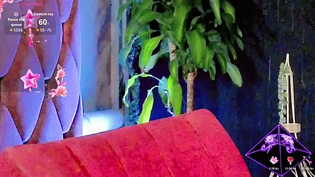 the-horus-girl online show from June 3, 8:48 am