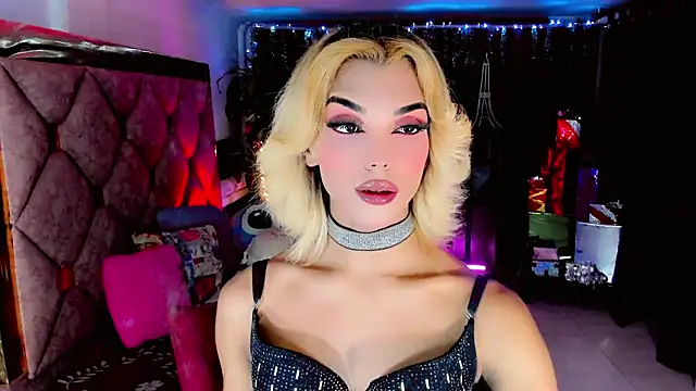 the-horus-girl online show from December 19, 2:05 am