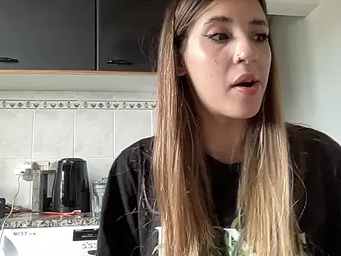 Snapshot of Lolykush chatting on September 21, 5:33 pm Lolykush online show from September 21, 5:33 pm