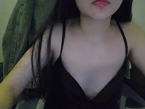Snapshot of Yin-girl chatting on October 1, 8:36 pm Yin-girl online show from October 1, 8:36 pm