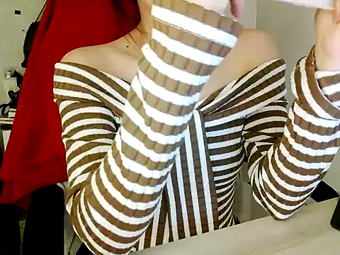 Yin-girl online show from February 10, 2:25 am