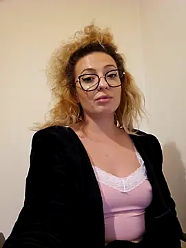 Selenna emma online show from November 21, 6:21 pm