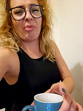 Selenna emma online show from October 30, 4:08 pm