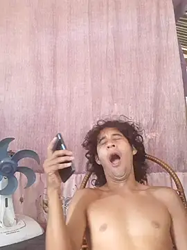 pedrodavid  online show from July 23, 2:03 pm