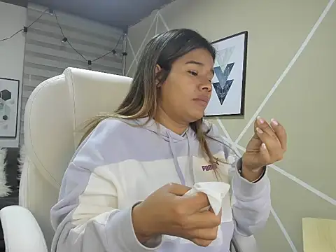 Enma  clark online show from October 25, 4:09 am