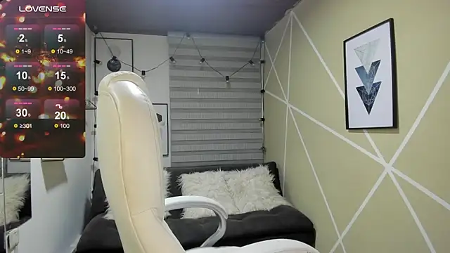 Enma  clark online show from December 15, 4:07 am