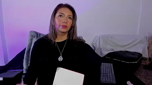 MichelleManson online show from November 28, 10:51 am