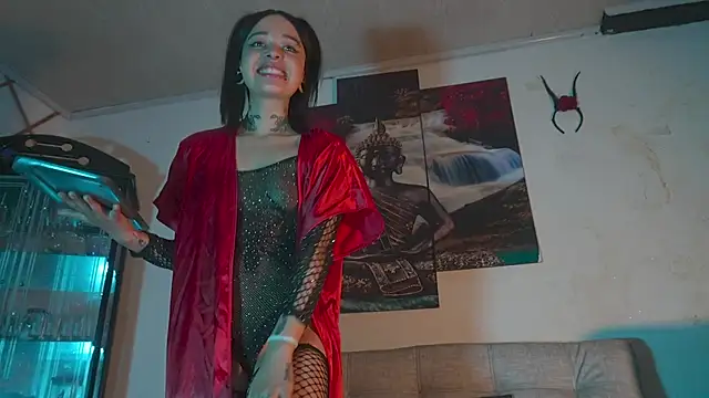 ariana-white- online show from April 26, 6:44 am