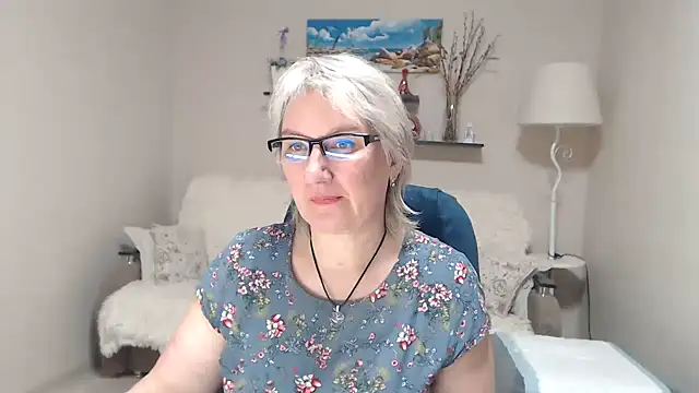 FleurMays online show from March 15, 6:04 am