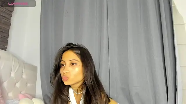 Loren parissi online show from December 19, 4:48 am