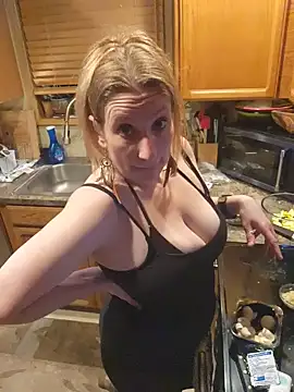 lilyhornyhousewife online show from July 3, 8:31 am