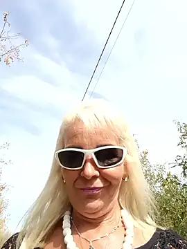 Snapshot of CassandraSandra44 chatting on September 16, 9:50 am CassandraSandra44 online show from September 16, 9:50 am