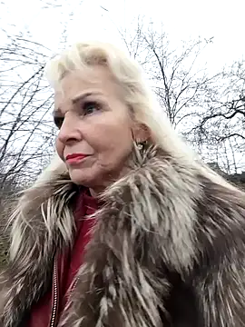 CassandraSandra44 online show from December 2, 11:12 am