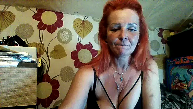 CassandraSandra44 online show from April 11, 2:54 pm