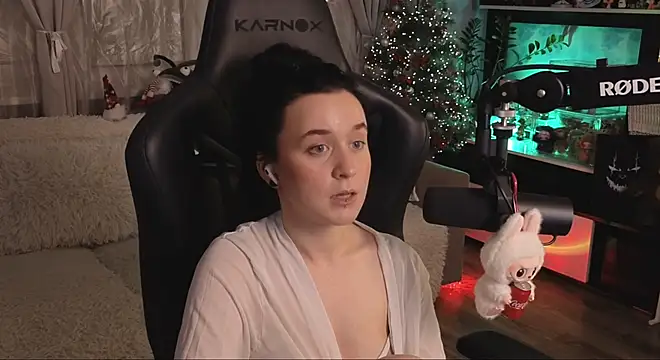 KiraLiLime online show from January 8, 8:46 pm