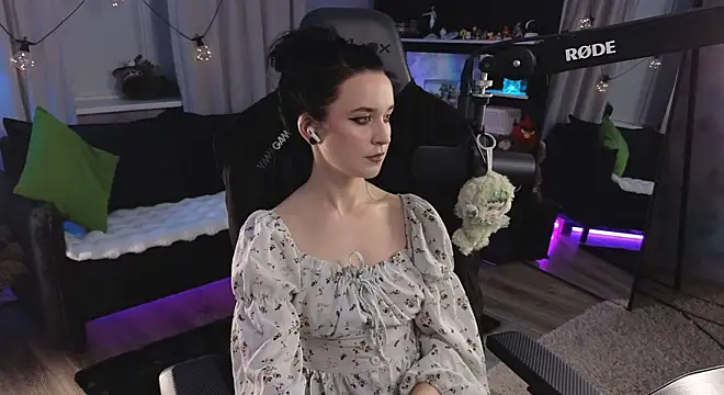 KiraLiLime online show from March 8, 10:13 pm