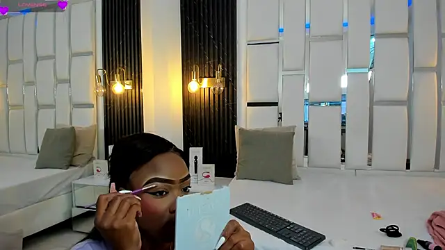 Snapshot of mia_schwarz chatting on October 1, 9:20 pm mia schwarz online show from October 1, 9:20 pm