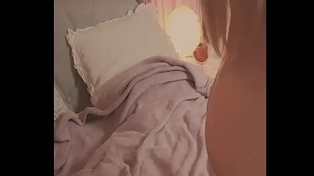 Candiesparkle online show from September 11, 5:35 pm