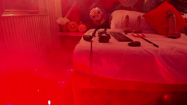 SusanCouper online show from October 24, 11:56 pm