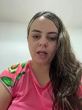 Im Amelia online show from February 13, 2:30 pm