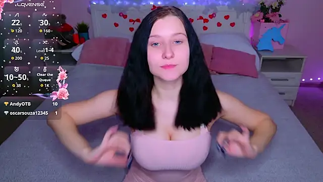 SarahStanley online show from March 5, 4:14 pm