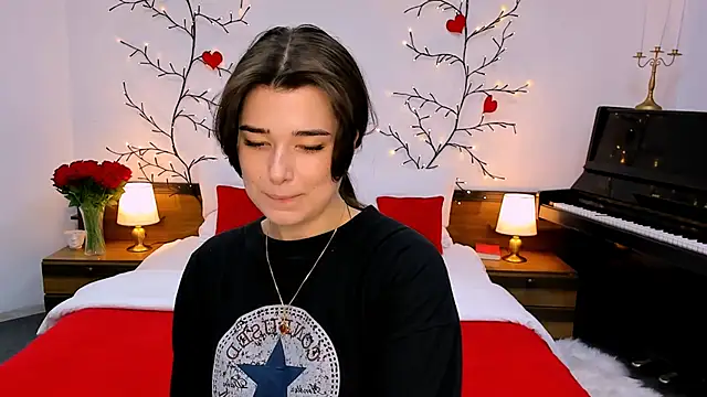  Sun Shy  online show from September 18, 9:08 am