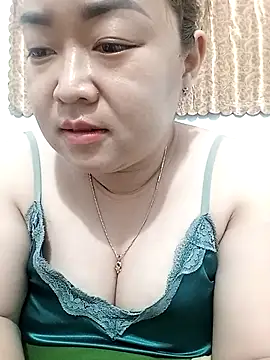 VyOanh2K online show from December 5, 3:35 pm