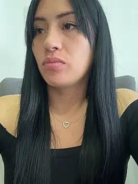 Sara luna  online show from February 3, 4:56 pm