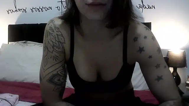 Shy Runner online show from August 3, 12:58 am