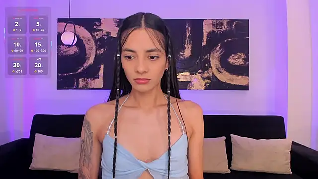 Snapshot of HannahJamesX chatting on October 17, 8:01 pm HannahJamesX online show from October 17, 8:01 pm