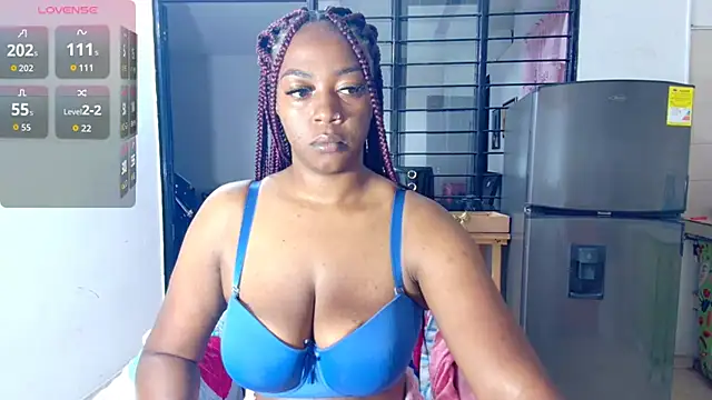 Snapshot of CiaraEbony chatting on October 15, 9:56 am CiaraEbony online show from October 15, 9:56 am