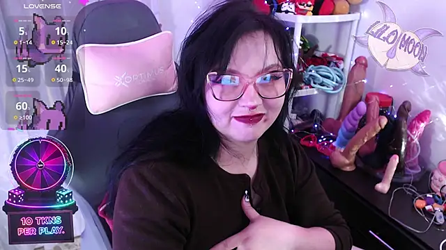 LiloMoon69 online show from February 18, 1:32 pm