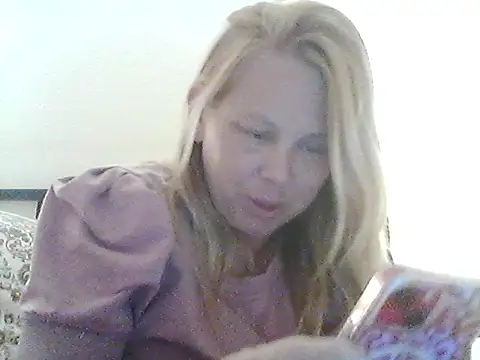 burrkitty online show from November 23, 5:54 am