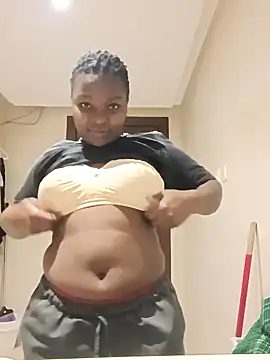 pretty shany online show from October 31, 6:34 pm