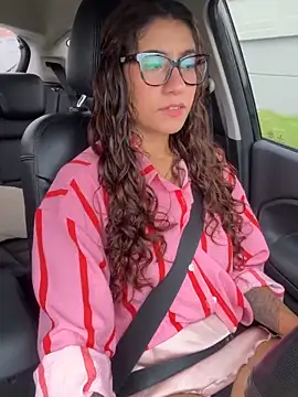 ValeriEvan online show from March 6, 7:31 pm