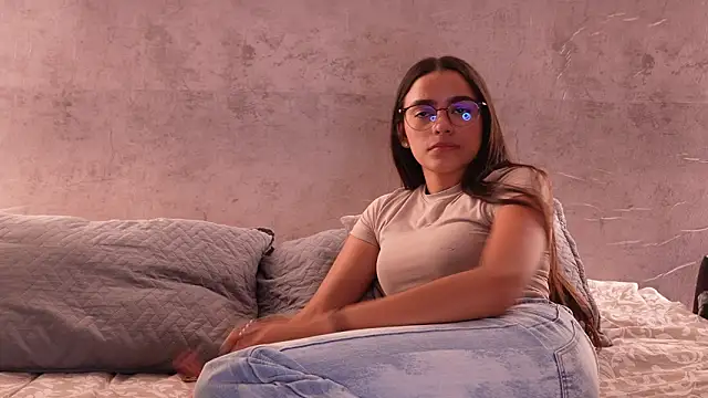 Nicky and Blake online show from March 4, 12:06 am