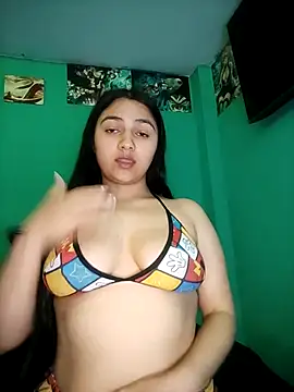 Nahiara velez online show from July 25, 1:34 am