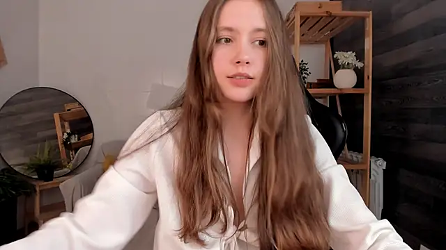 Snapshot of MaryannSoftt chatting on October 9, 5:28 pm MaryannSoftt online show from October 9, 5:28 pm